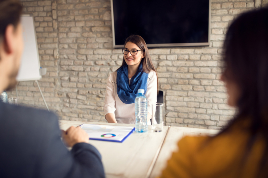 How To Pass Your First Job Interview in English – Tips From Four International Companies | Oxford House Barcelona